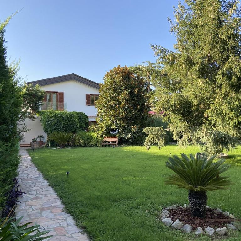 The House of Annie with magnificent garden - Villa with Garden View - 5