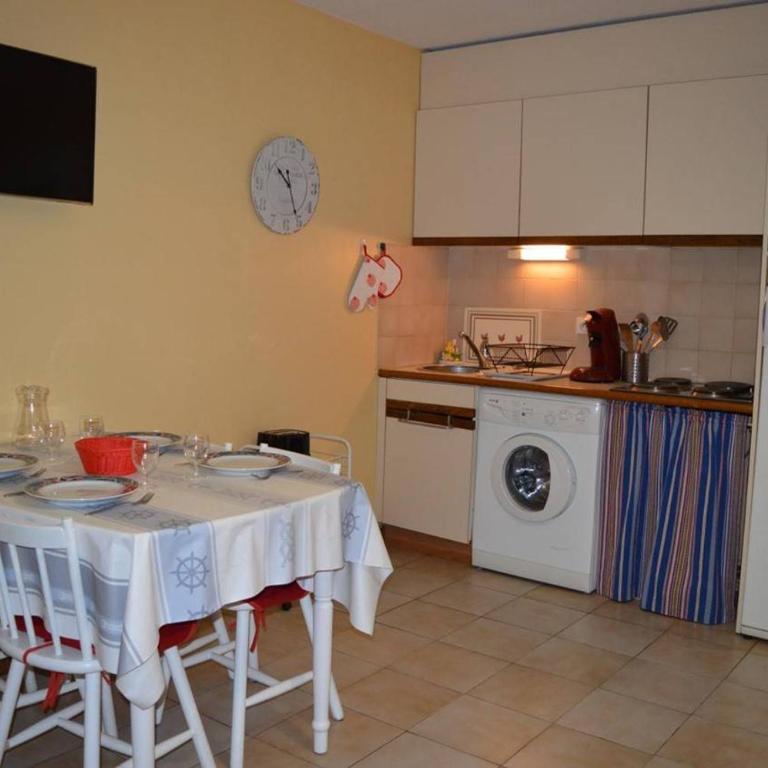 Appart Studio cabine 4 couchages BANYULS SUR MER BN010-001 - Studio-Apartment - 2