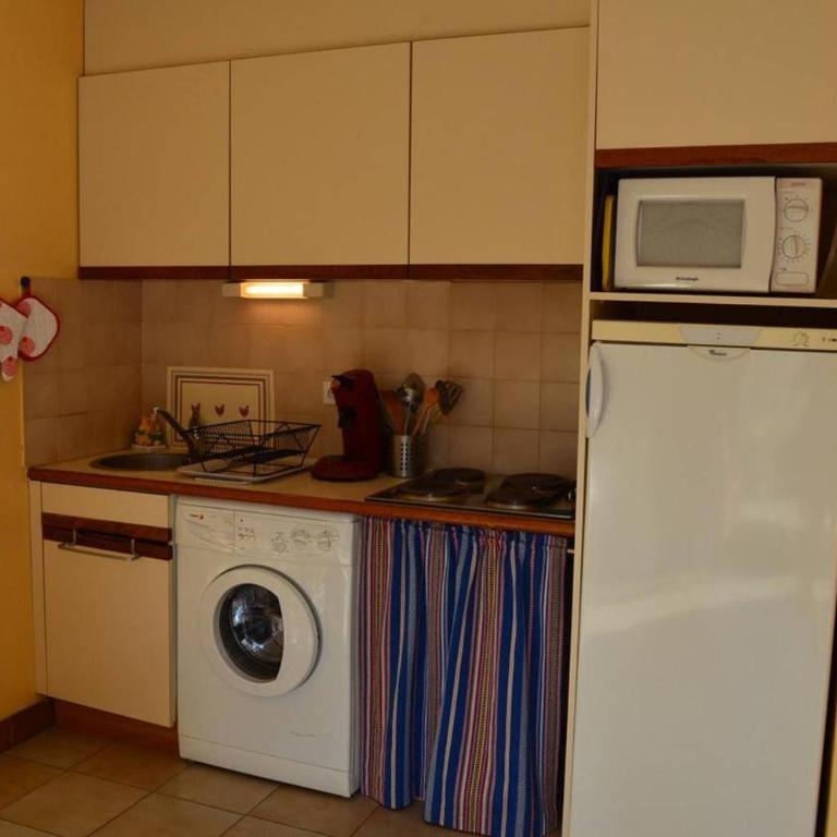 Appart Studio cabine 4 couchages BANYULS SUR MER BN010-001 - Studio-Apartment - 3