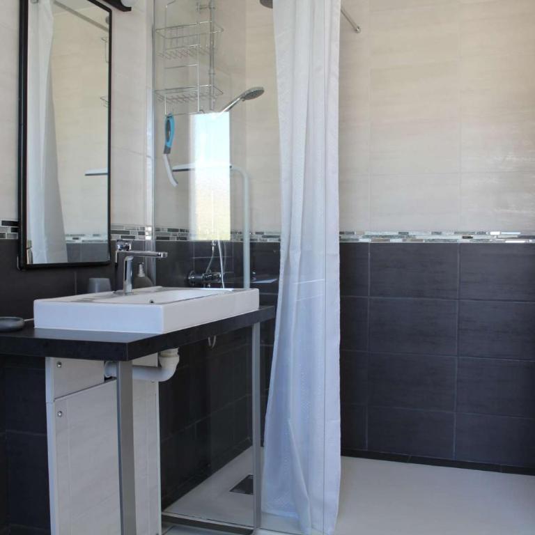 Maison 6 couchages - PORT LA NOUVELLE PN000-053 - Maison 3 Chambres - 9