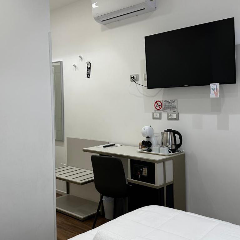 AngelicaHome Roma - Small Double Room - 2