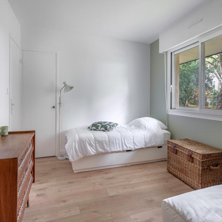 À 220m de la plage, appart avec terrasse pour 3 - Apartment - 10