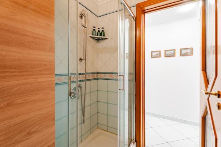 Alleyway - Appartamento con Balcone - 28