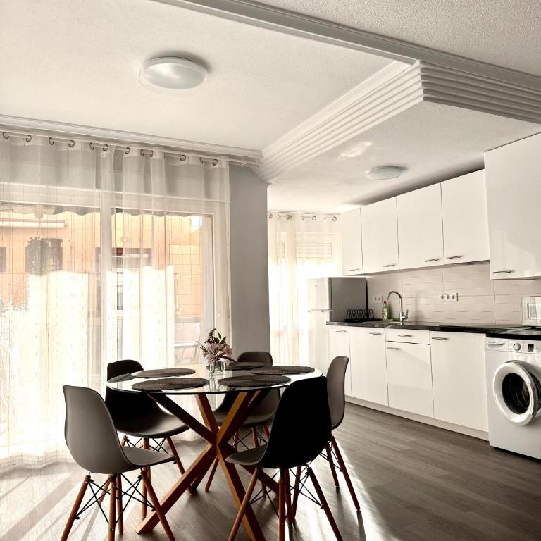 Apartment Dinamarca with 2 bedrooms, 50 mts from the beach - Two-Bedroom Apartment - 5