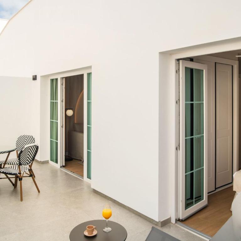 Vita Home Lanzarote I Deluxe Apartments - Two-Bedroom Apartment with Terrace - 8