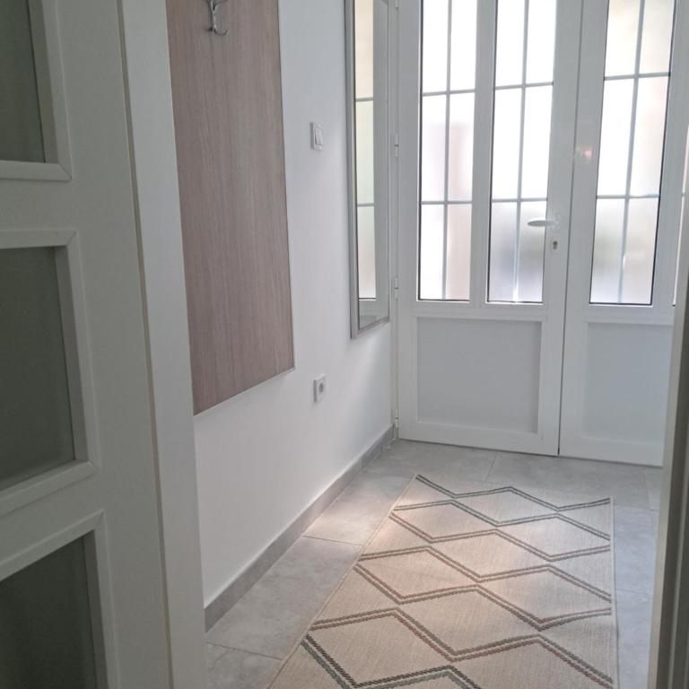 Kali - One-Bedroom Apartment - 2