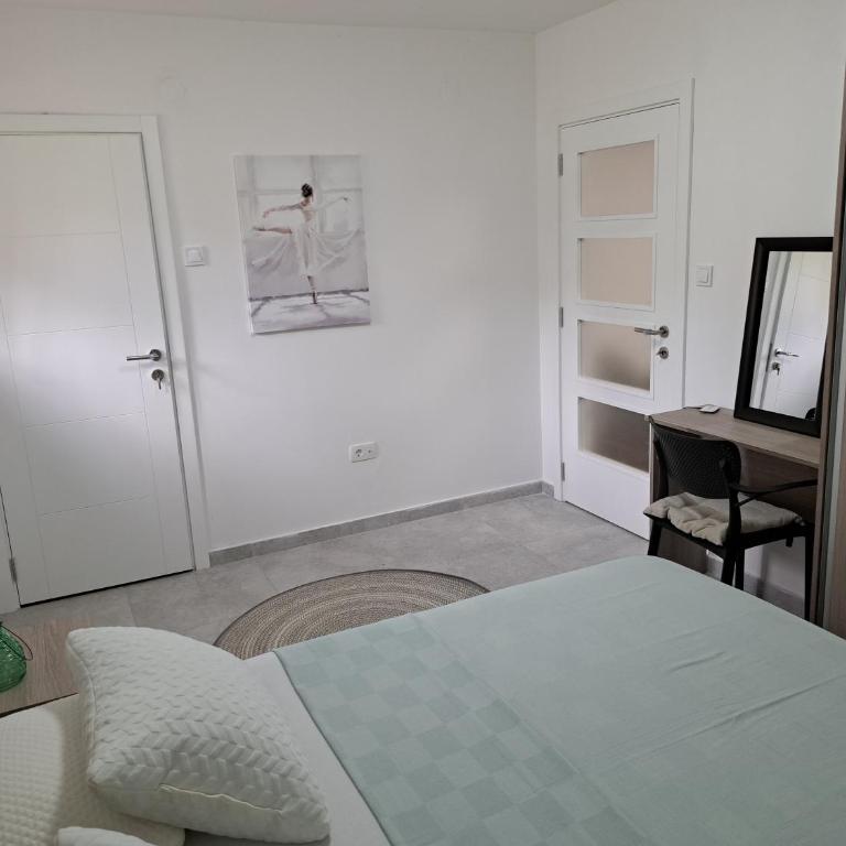 Kali - One-Bedroom Apartment - 10