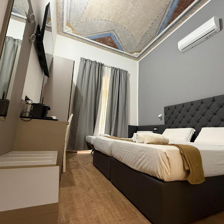 Conte GuestHouse - Triple Room with Balcony - 5