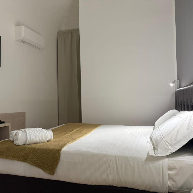 Conte GuestHouse - Double or Twin Room - 2