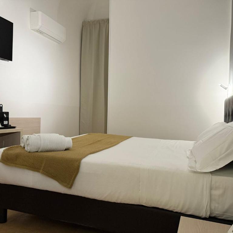 Conte GuestHouse - Double or Twin Room - 10
