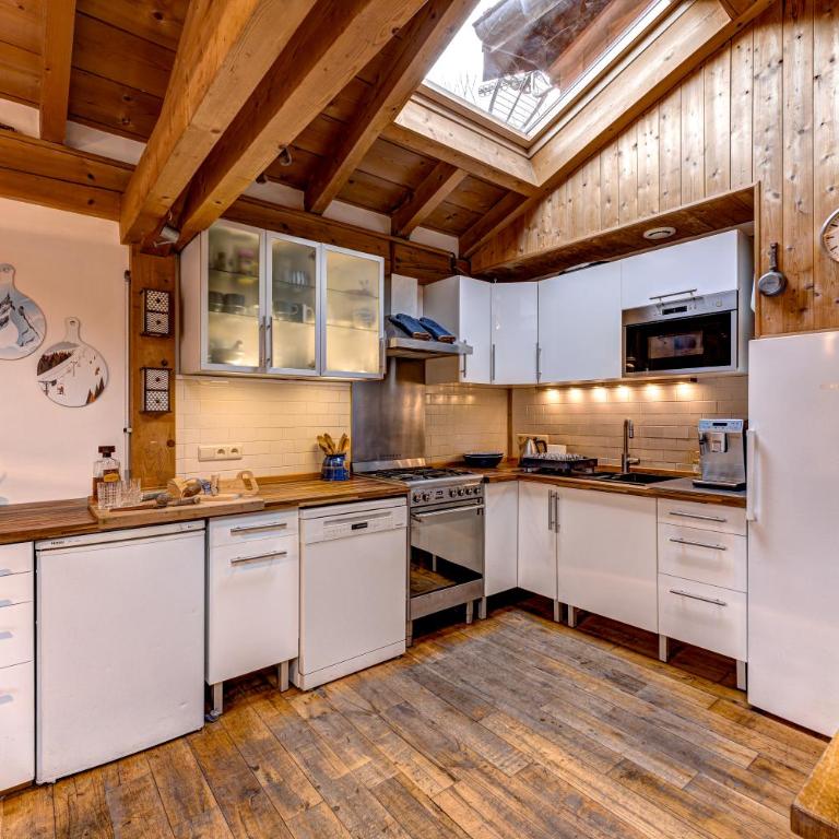 Tiki Lodge - hot tub & sauna - Chalet mit 3 Schlafzimmern (6 Personen) - 37
