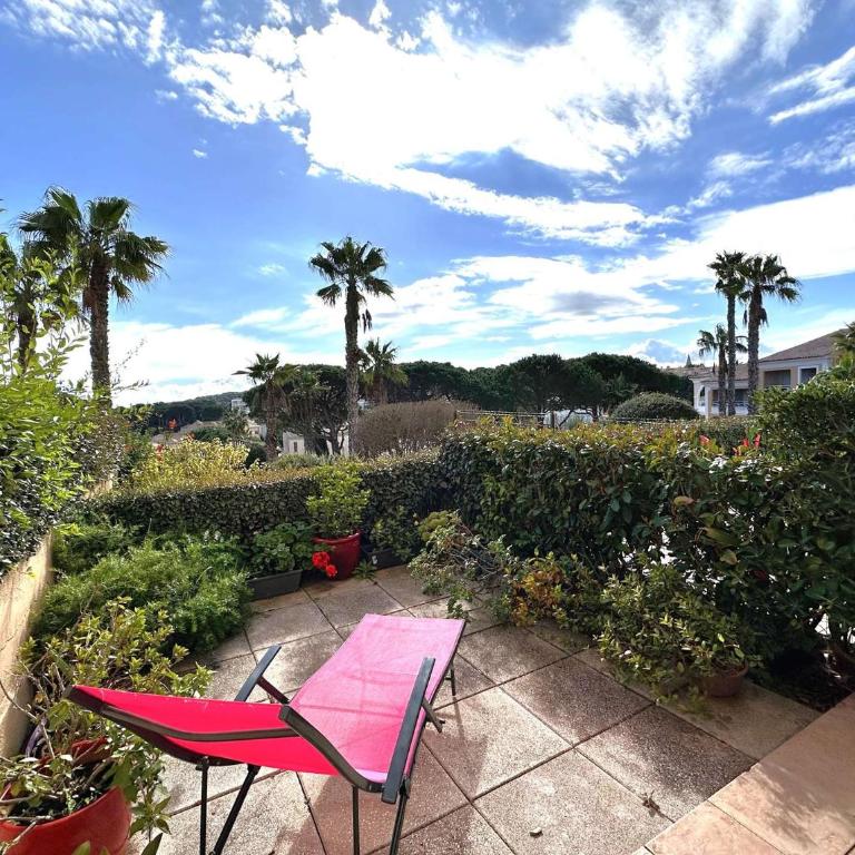 HYEGUY Appartement pour 3 personnes en rez de jardin avec piscine commune à Giens - Apartment mit 1 Schlafzimmer - 6