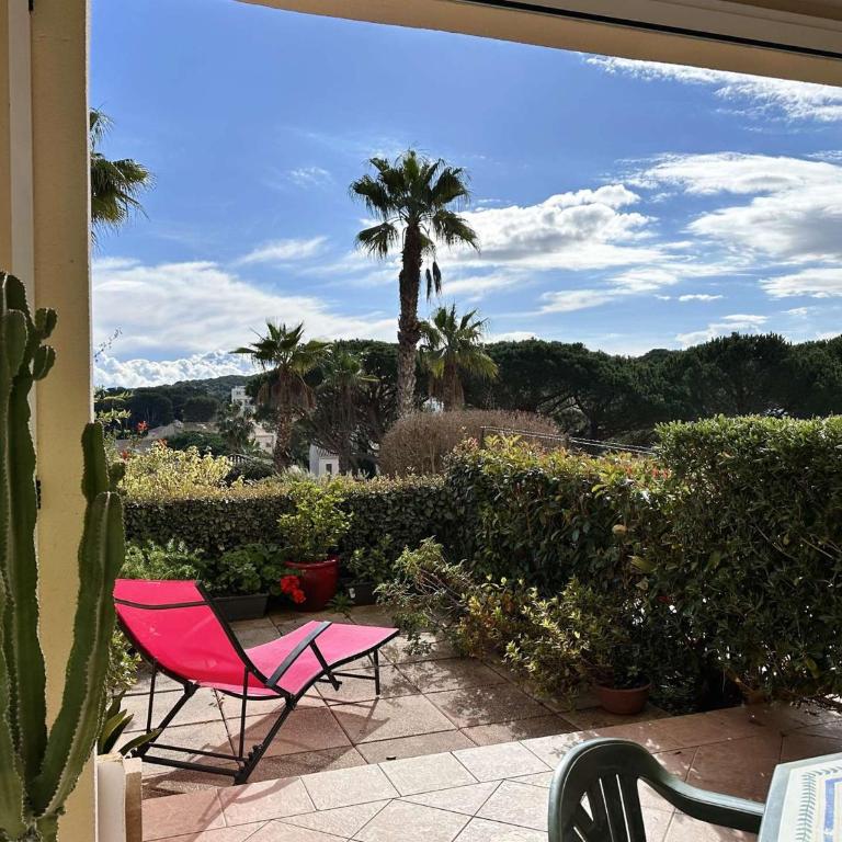 HYEGUY Appartement pour 3 personnes en rez de jardin avec piscine commune à Giens - Apartment mit 1 Schlafzimmer - 8