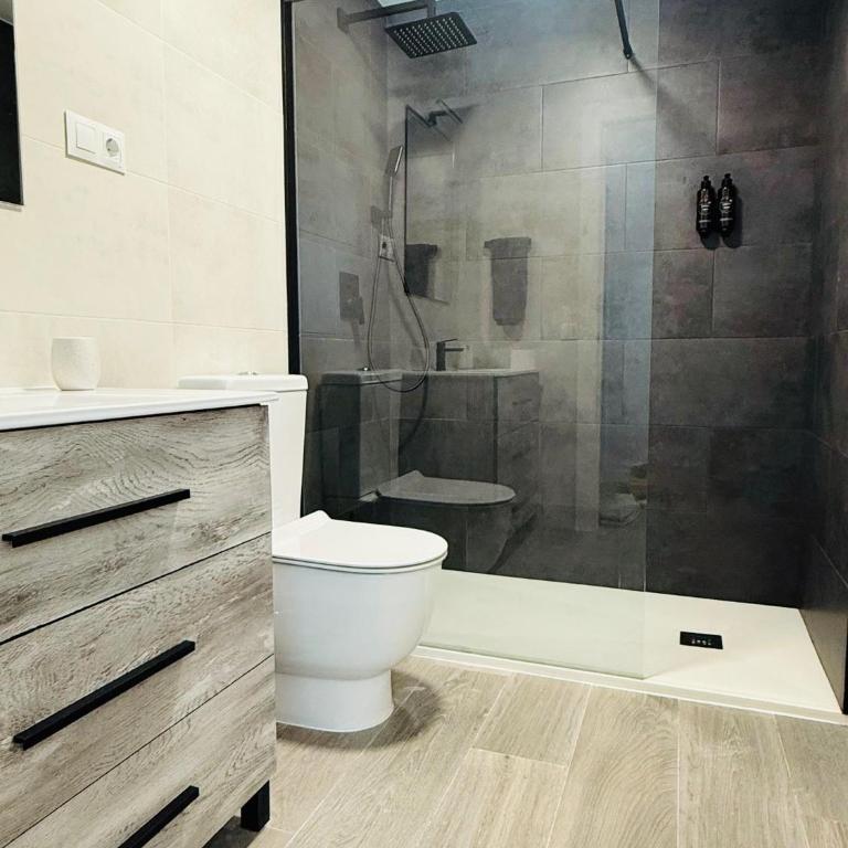 Luxury Carihuela Beach - Three-Bedroom Apartment - 16