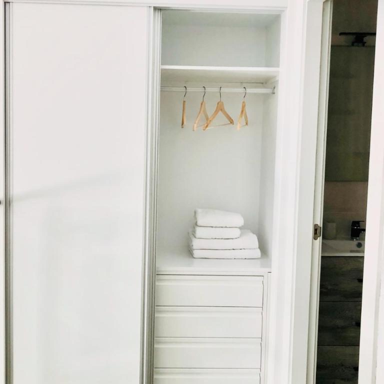 Luxury Carihuela Beach - Three-Bedroom Apartment - 34