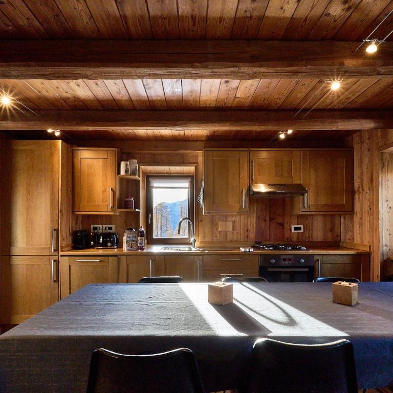 Chalet d'Alpage Larose - Private Mountain Retreat - Chalet con 3 Camere da Letto - 50