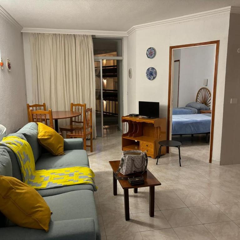 Apartamento Los Cristianos Playa y Piscina - Apartamento de 1 dormitorio - 1