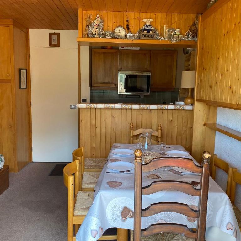 Studio pour 4 pers. au centre de Méribel avec vue montagnes - FR-1-411-956 - Studio - 13