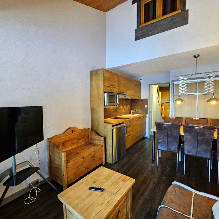 Appartement confortable 2 pièces, 6 personnes, balcon, WiFi - La Plagne - Apartment mit 1 Schlafzimmer - 4
