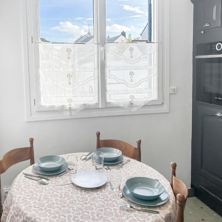 Maison Rivage - 5min Plage - Jardin & Terrasse - Charme Authentique - Parking et Wifi -Netflix - Maison 3 Chambres - 22