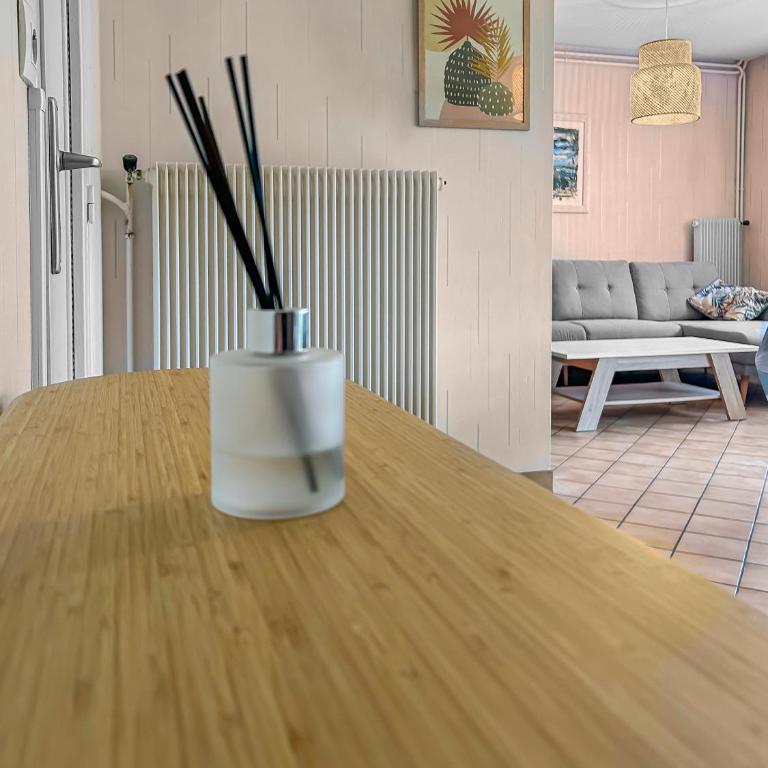 Maison Rivage - 5min Plage - Jardin & Terrasse - Charme Authentique - Parking et Wifi -Netflix - Maison 3 Chambres - 23