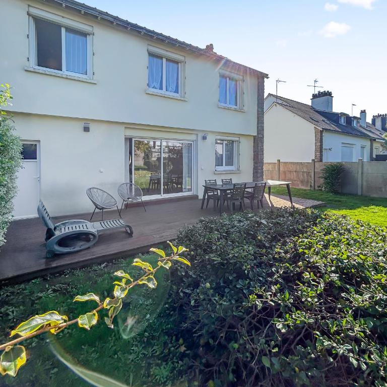 Maison Rivage - 5min Plage - Jardin & Terrasse - Charme Authentique - Parking et Wifi -Netflix - Maison 3 Chambres - 39