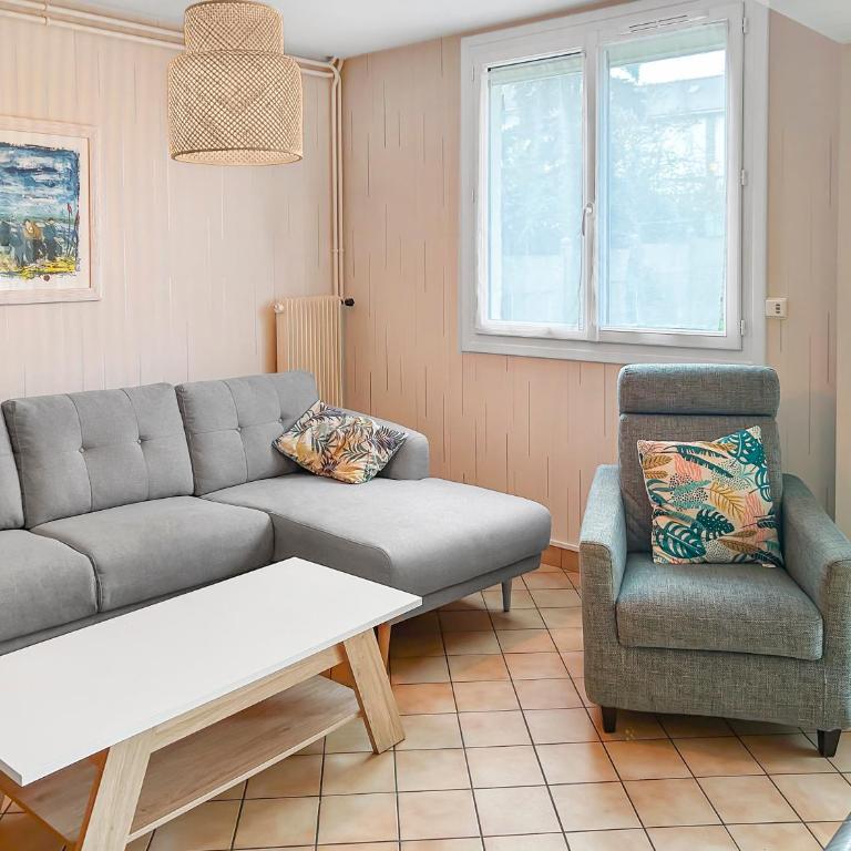 Maison Rivage - 5min Plage - Jardin & Terrasse - Charme Authentique - Parking et Wifi -Netflix - Maison 3 Chambres - 12