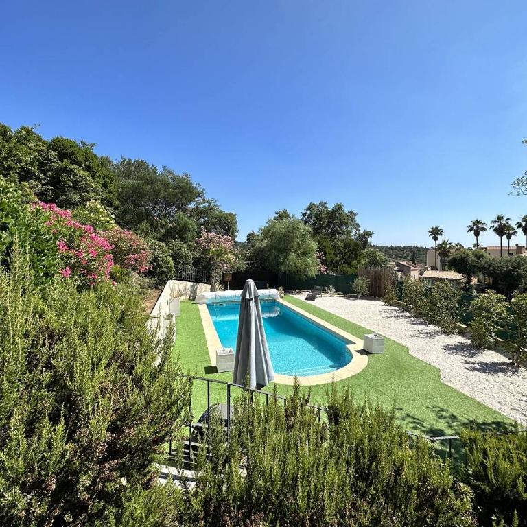 Villa Les Bancaous climatisée pour 6 personnes avec piscine privée dans le Domaine de Valcros à La Londe-les-Maures - Maison 3 Chambres - 7