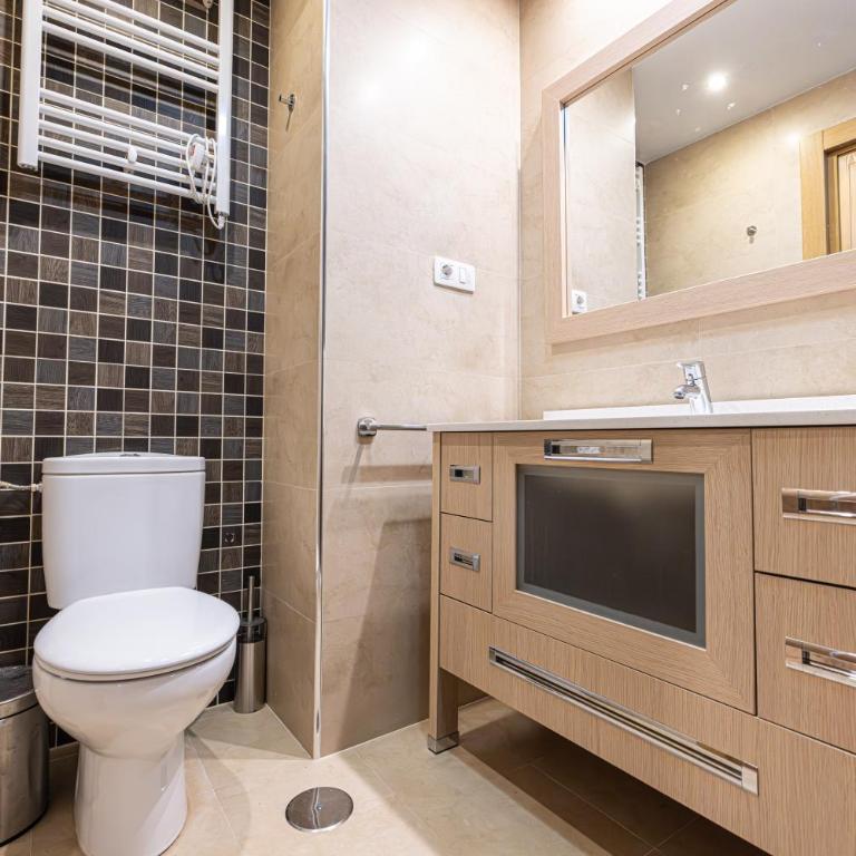 Holidays Edel 3 con 2 dormitorios y Parking - Apartamento de 2 dormitorios - 19