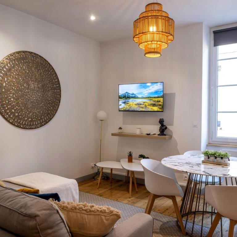 Major d'Home Amalgame avec jacuzzi en option - Appartamento con 2 Camere da Letto e Vista Città - 1