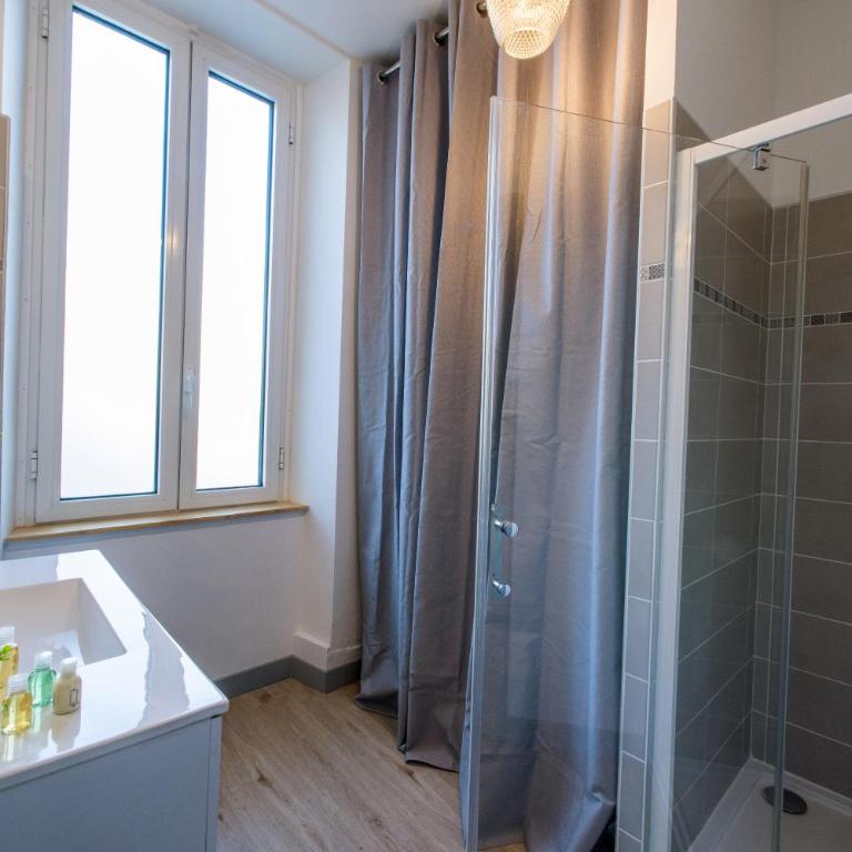 Major d'Home Amalgame avec jacuzzi en option - Appartamento con 2 Camere da Letto e Vista Città - 17