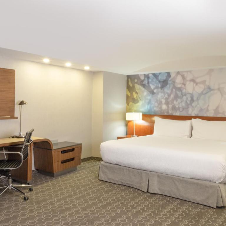 Courtyard by Marriott Mexico City Revolucion - One-Bedroom King Suite - 1
