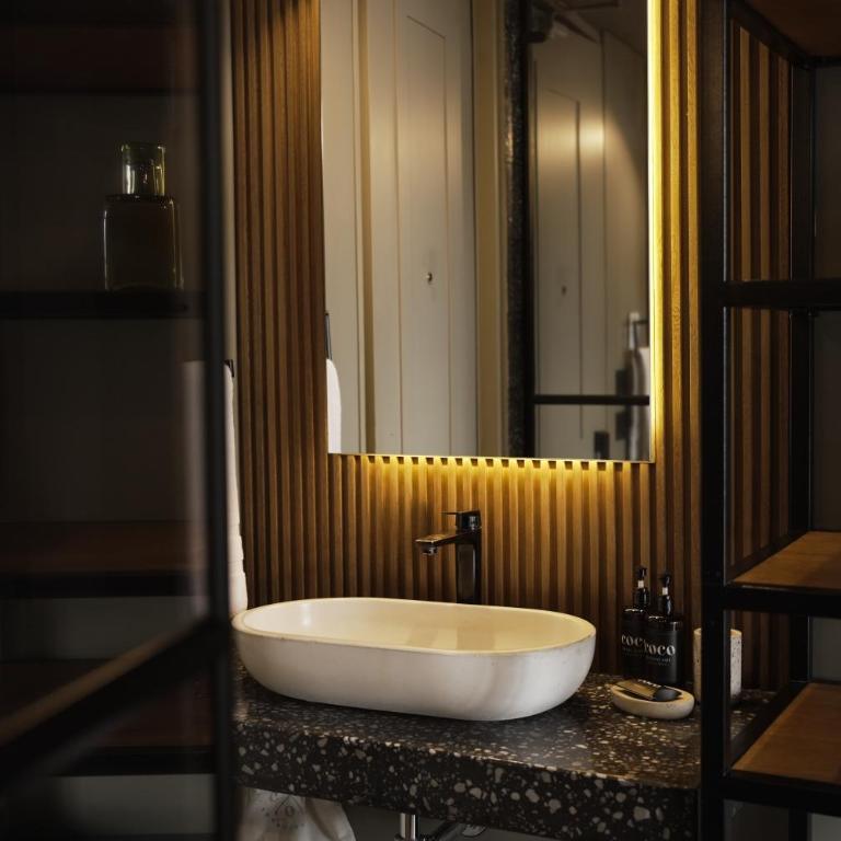 Hotel Coco - Superior Double Room - 4