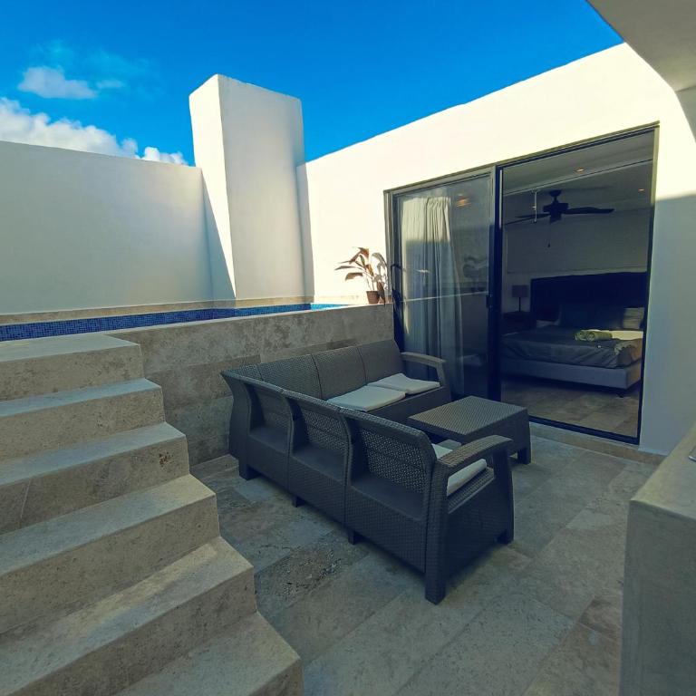 Luxury Private Room with private bathroom private Pool on Roof Top - One-Bedroom Apartment - 8