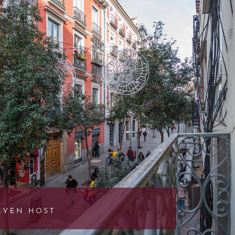 EXCLUSIVE BALCONY GRAN VIA iv - One-Bedroom Apartment - 3