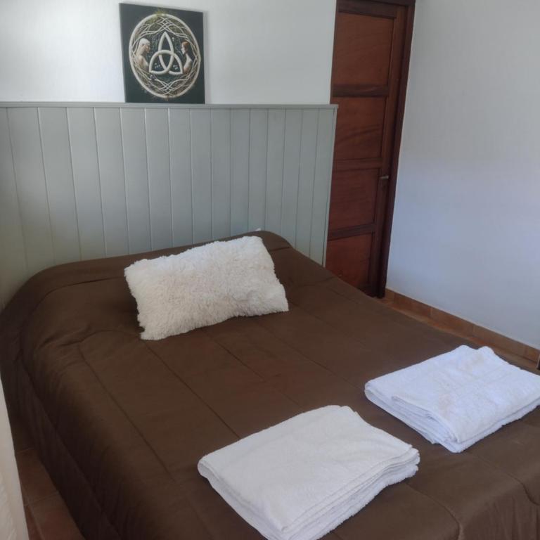 Avalon Hostal - Habitación con cama grande - 8