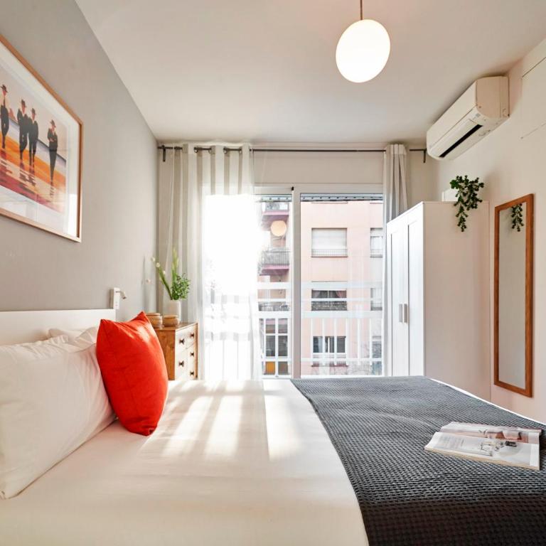 Love Local Life Near Sagrada Familia by MyRentalHost - Apartamento con 4 dormitorios - 4