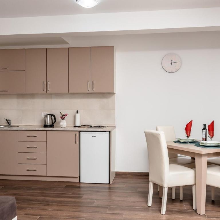 Apartments 4U - Apartman - 10