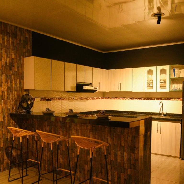 Casa en el centro de Guaduas, 2 habitaciones - Casa de 2 dormitorios - 4