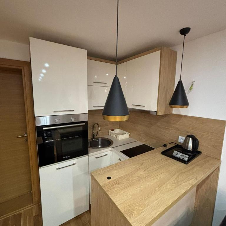 Golden Hour - Apartman sa Terasom - 5