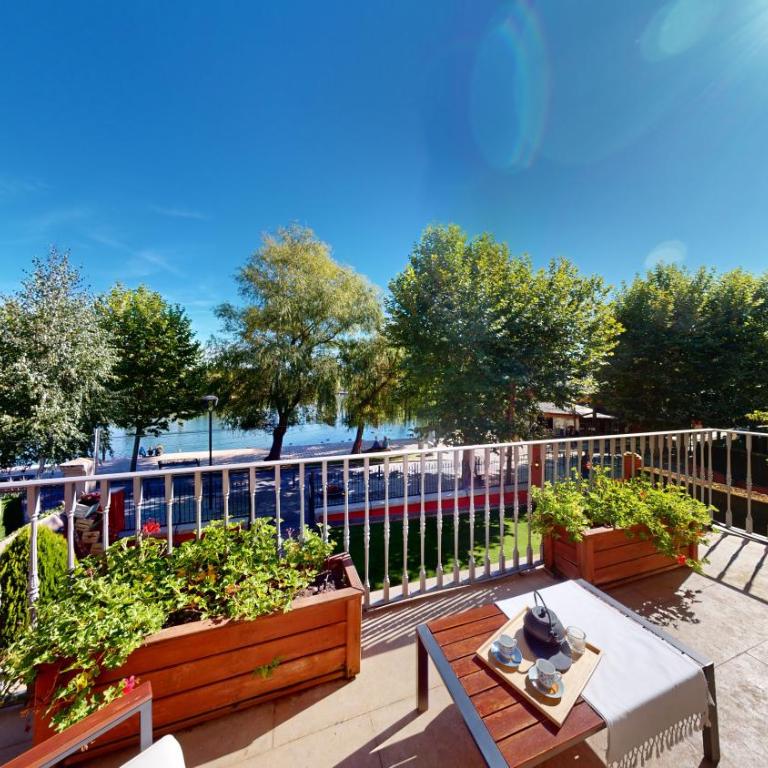 Apartaments Boutique la Torreta del Llac - Apartment mit 2 Schlafzimmern, Terrasse und Seeblick - 12