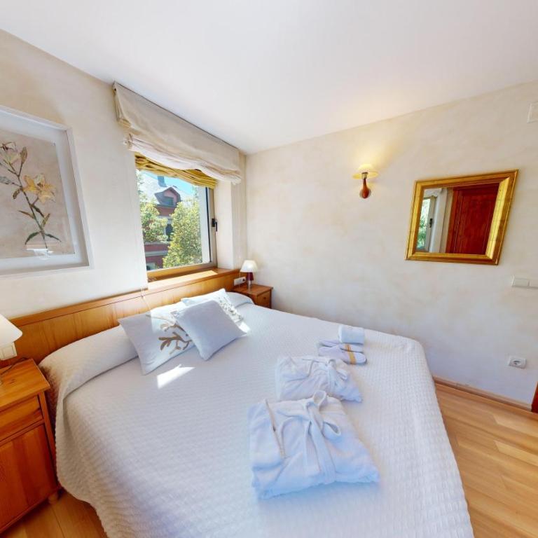 Apartaments Boutique la Torreta del Llac - Apartment mit 2 Schlafzimmern, Balkon und Seeblick - 13