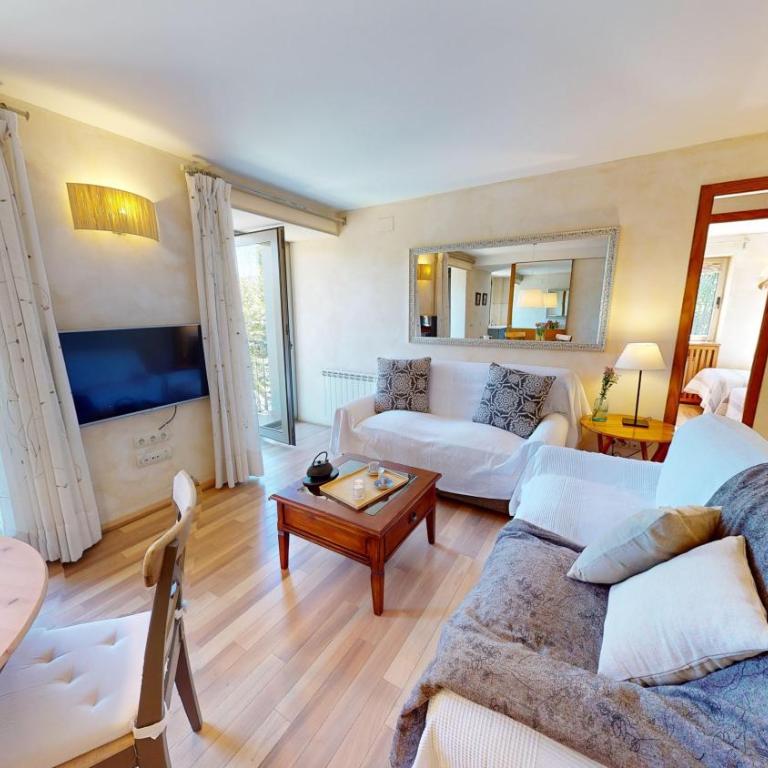 Apartaments Boutique la Torreta del Llac - Apartment mit 2 Schlafzimmern, Balkon und Seeblick - 8