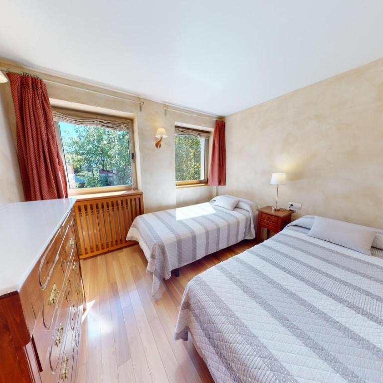 Apartaments Boutique la Torreta del Llac - Apartment mit 2 Schlafzimmern, Balkon und Seeblick - 14