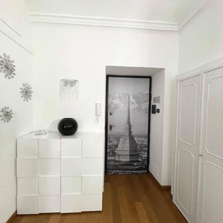 Suite Mole Antonelliana - Studio with Balcony - 46