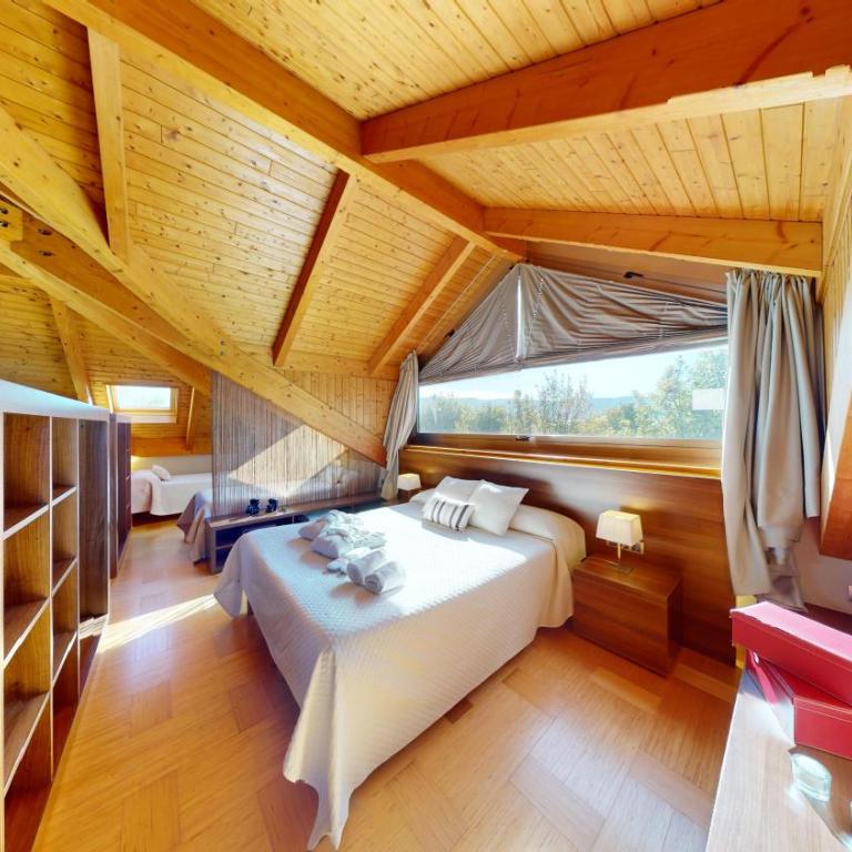 Apartaments Boutique la Torreta del Llac - Loft Apartment mit See- und Bergblick - 9