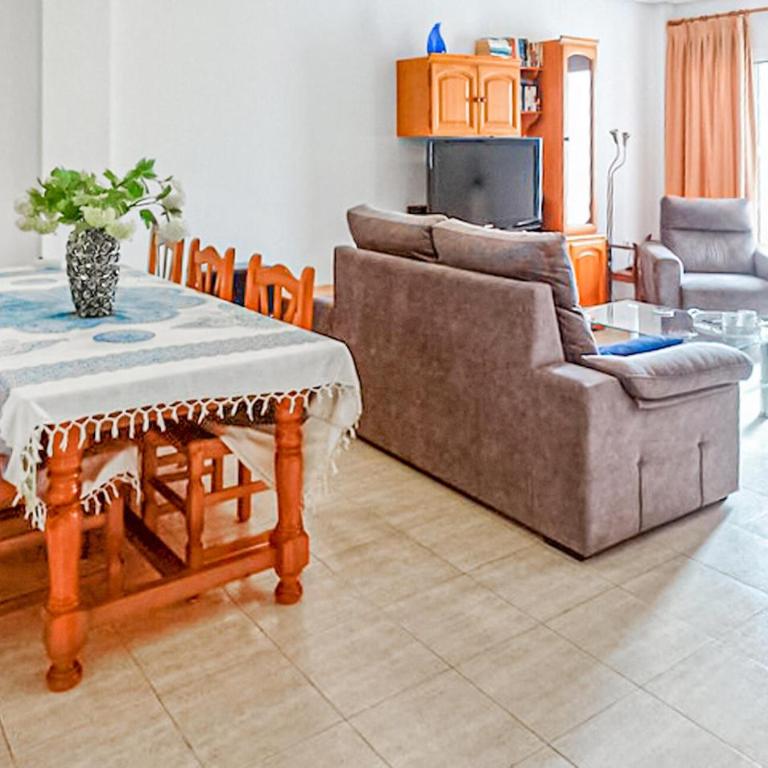 Stunning Home In Gran Alacant With Wifi - Three-Bedroom Vacation Home - 3