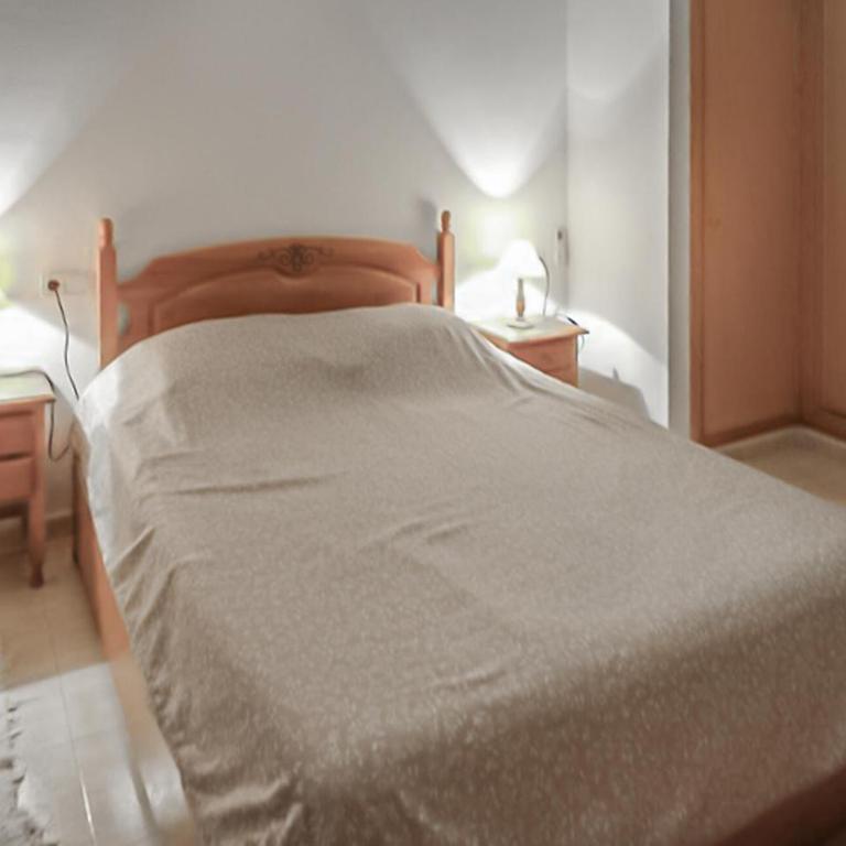 Stunning Home In Gran Alacant With Wifi - Three-Bedroom Vacation Home - 9