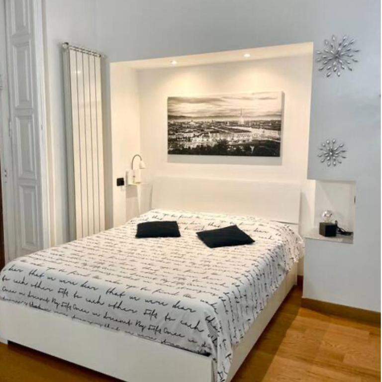 Suite Mole Antonelliana - Studio with Balcony - 16