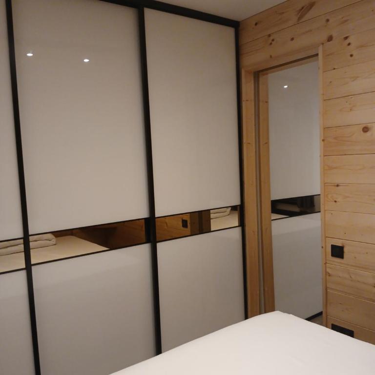 chez Léon - One-Bedroom Apartment - 4